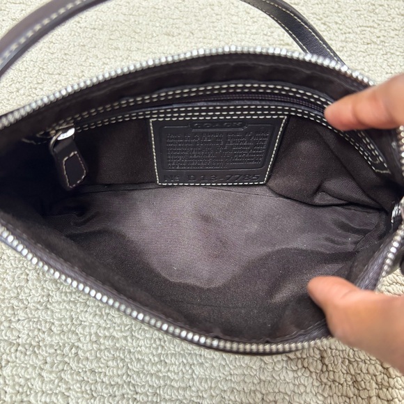 Coach Vintage Hampton Demi Baguette Shoulder Bag - Picture 3 of 16